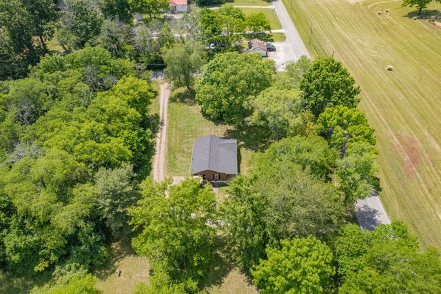 2204 Sowell Mill Pike, Columbia, TN 38401