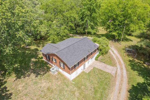 2204 Sowell Mill Pike, Columbia, TN 38401
