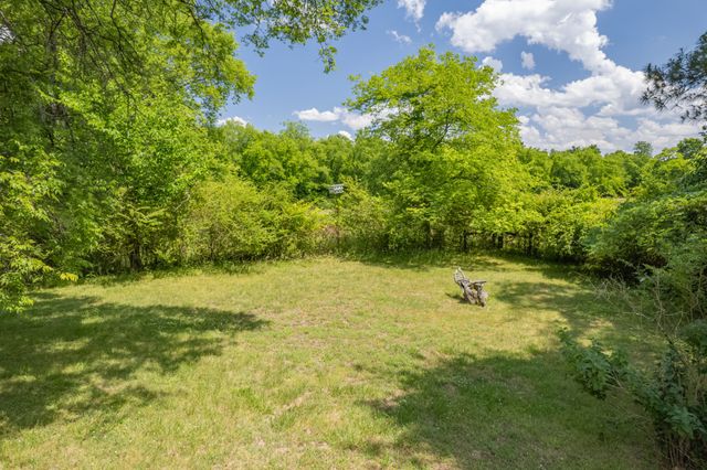 2204 Sowell Mill Pike, Columbia, TN 38401