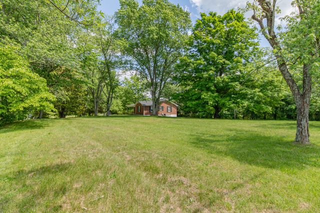 2204 Sowell Mill Pike, Columbia, TN 38401