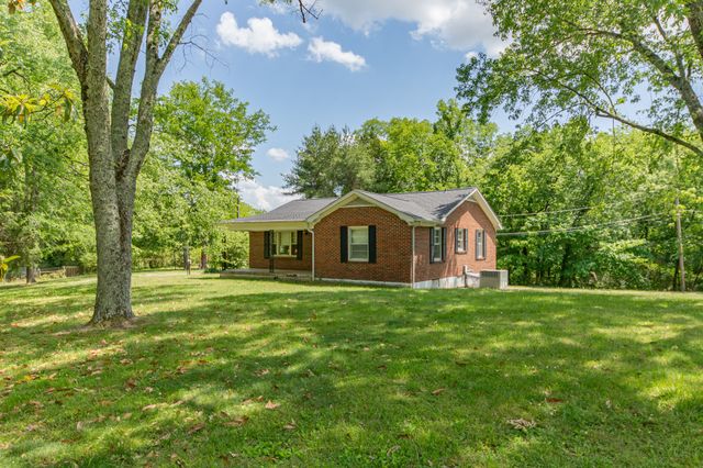 2204 Sowell Mill Pike, Columbia, TN 38401