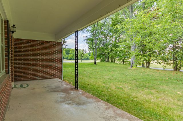 2204 Sowell Mill Pike, Columbia, TN 38401