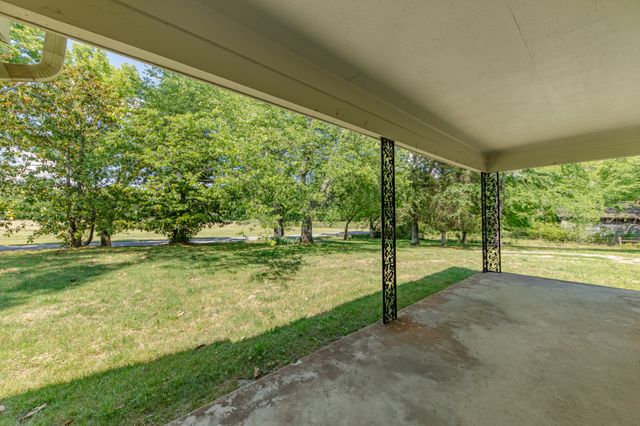 2204 Sowell Mill Pike, Columbia, TN 38401