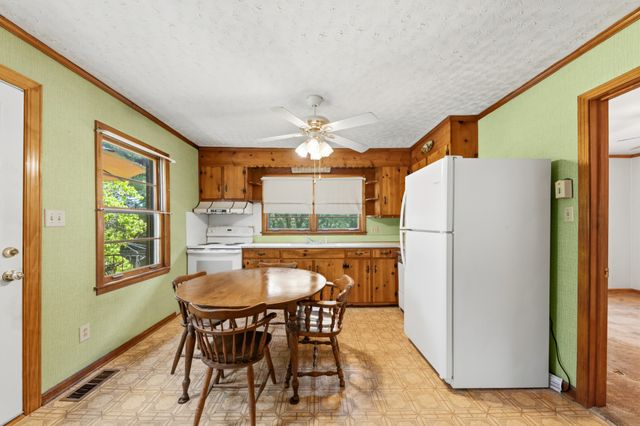 2204 Sowell Mill Pike, Columbia, TN 38401