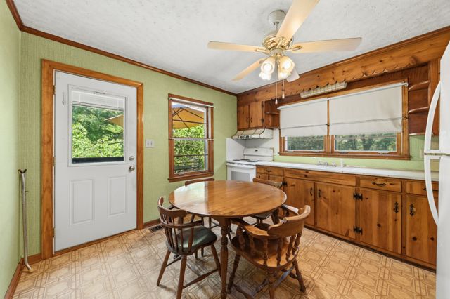 2204 Sowell Mill Pike, Columbia, TN 38401