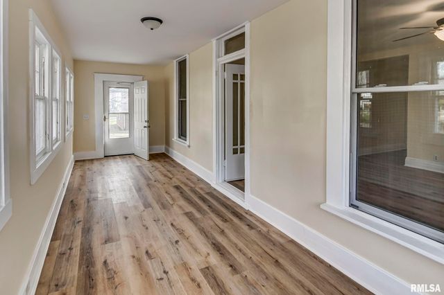 609 S CHEROKEE Street, Taylorville, IL 62568