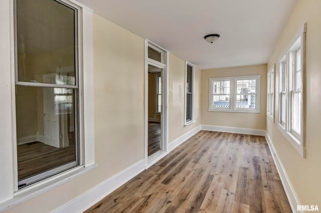 609 S CHEROKEE Street, Taylorville, IL 62568