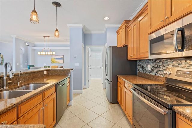 21313 Velino LN, Estero, FL 33928