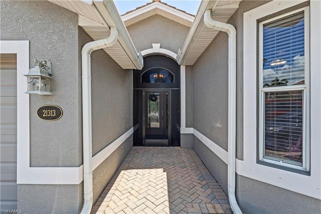 21313 Velino LN, Estero, FL 33928