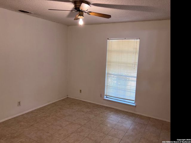 4418 Sun Vista Ln, San Antonio, TX 78217