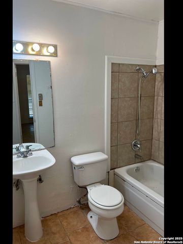 4418 Sun Vista Ln, San Antonio, TX 78217