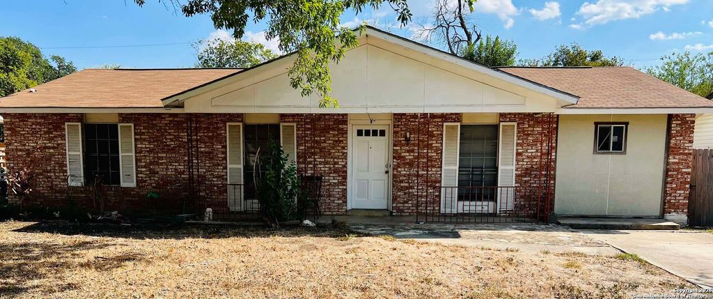 4418 Sun Vista Ln, San Antonio, TX 78217