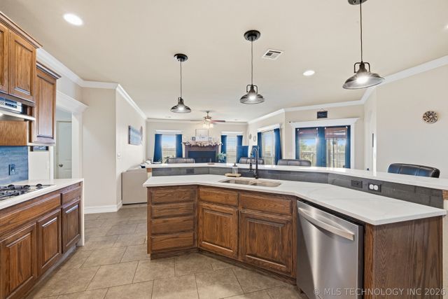 12777 N 44th Avenue E, Skiatook, OK 74070