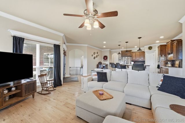12777 N 44th Avenue E, Skiatook, OK 74070