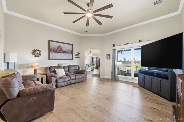 12777 N 44th Avenue E, Skiatook, OK 74070