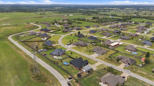 12777 N 44th Avenue E, Skiatook, OK 74070