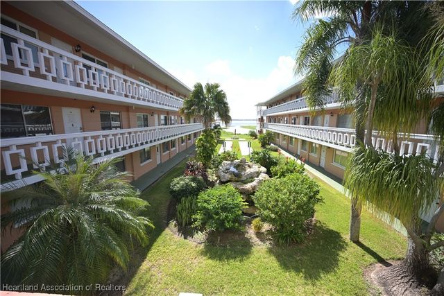 2113 Lakeview Drive 4A, Sebring, FL 33870