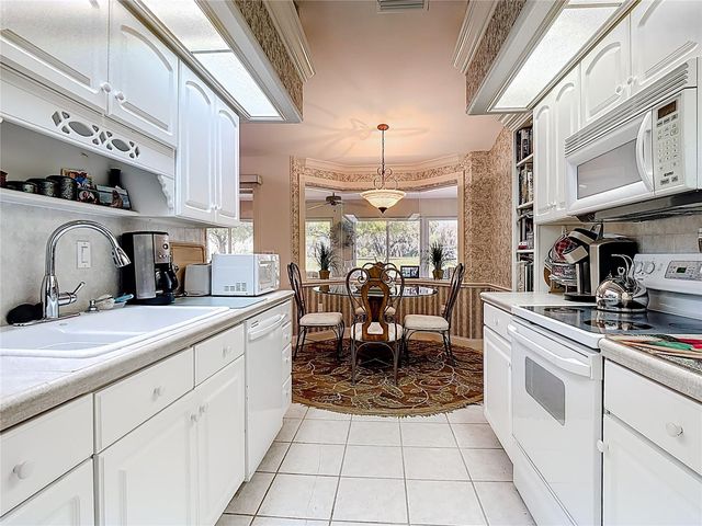 221 GOLF AIRE BOULEVARD, Winter Haven, FL 33884