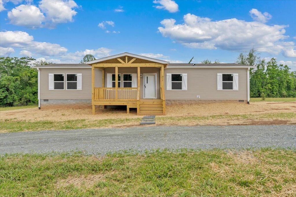 917 Tripple Creek RD, Rocky Mount, VA 24151