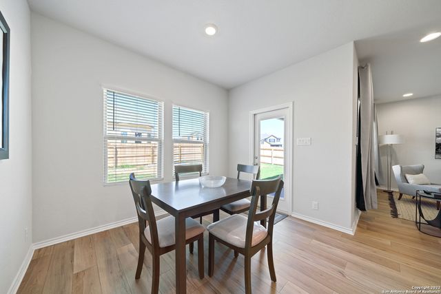 6735 Shiraz Way, Converse, TX 78109