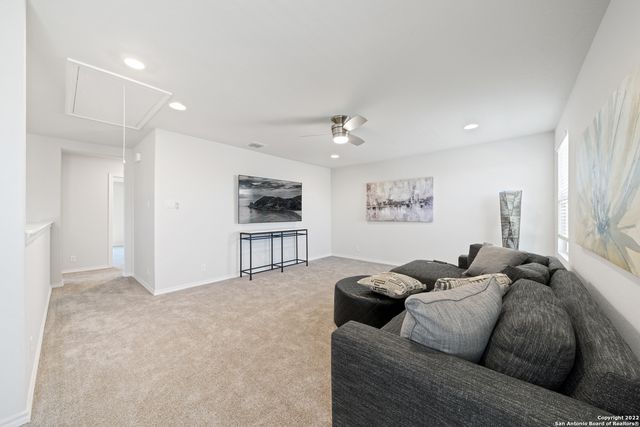 6735 Shiraz Way, Converse, TX 78109