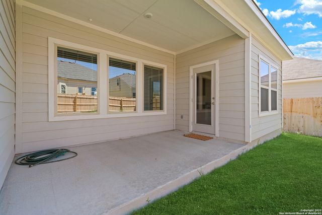 6735 Shiraz Way, Converse, TX 78109