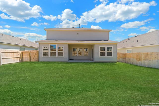 6735 Shiraz Way, Converse, TX 78109