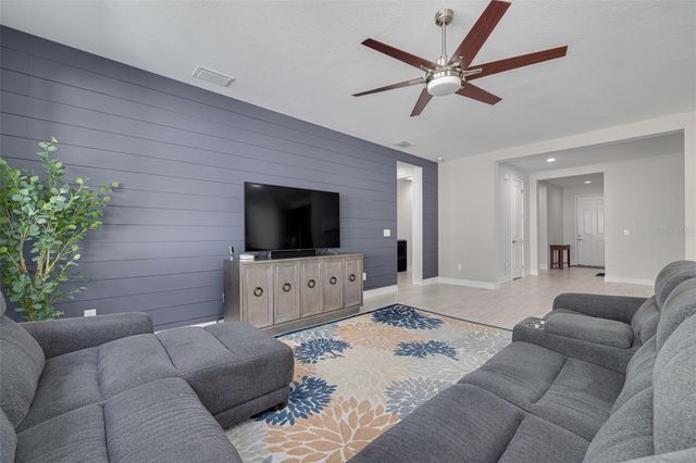 1468 KEYSTONE RIDGE CIRCLE, Tarpon Springs, FL 34688