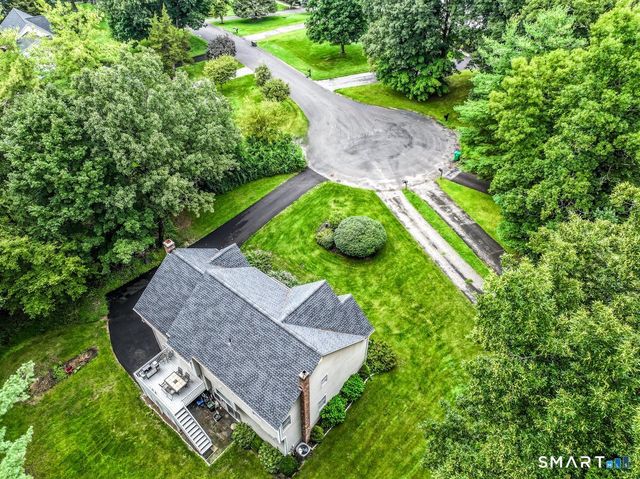 26 Bayberry Lane, New Milford, CT 06776