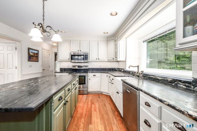 26 Bayberry Lane, New Milford, CT 06776