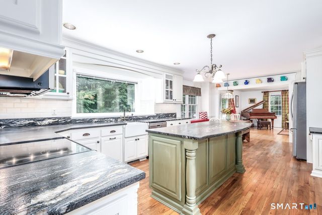 26 Bayberry Lane, New Milford, CT 06776