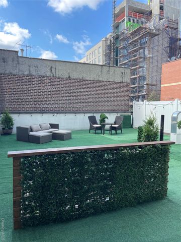 52-16 Roosevelt Avenue 2C, Woodside, NY 11377