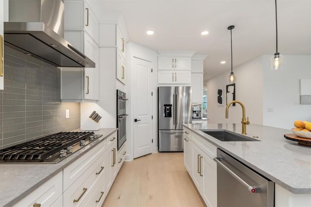 18881 DAYBREAK DRIVE, Venice, FL 34293