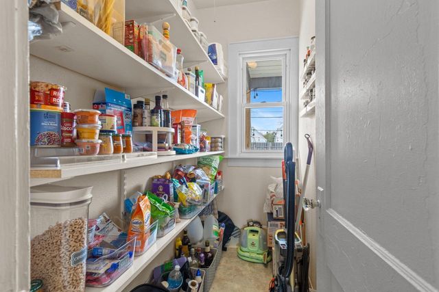 516 Menomonee AVENUE, South Milwaukee, WI 53172