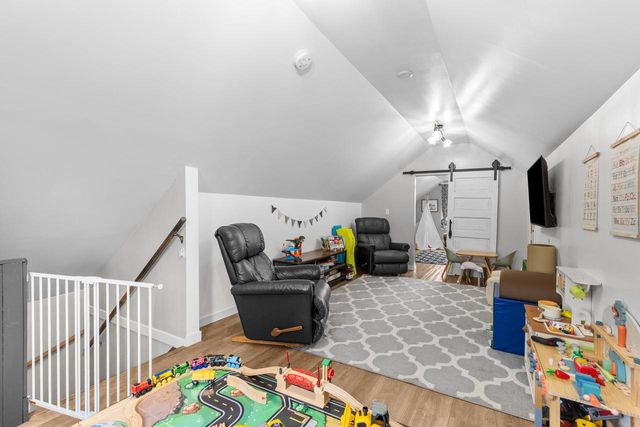 516 Menomonee AVENUE, South Milwaukee, WI 53172