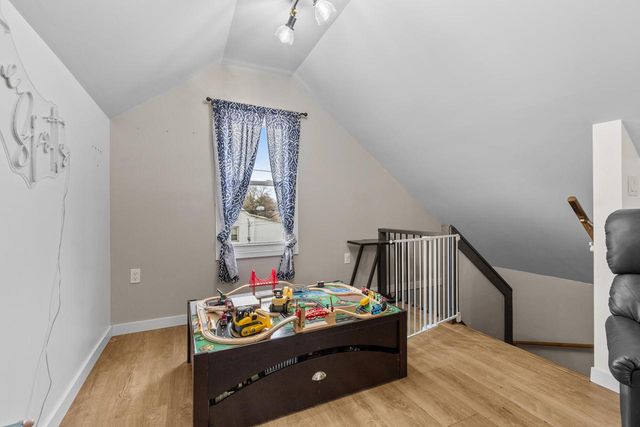 516 Menomonee AVENUE, South Milwaukee, WI 53172