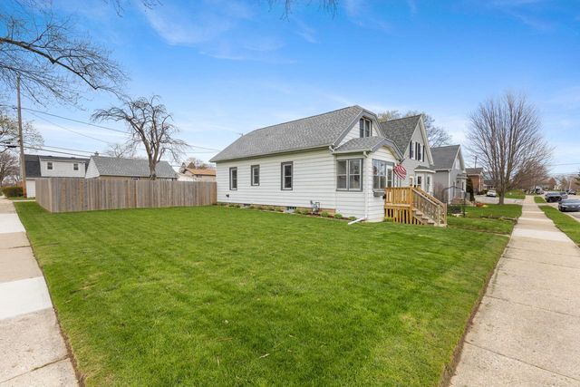 516 Menomonee AVENUE, South Milwaukee, WI 53172