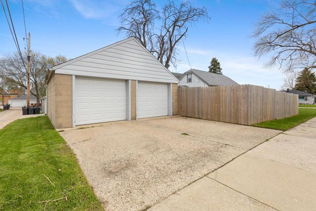 516 Menomonee AVENUE, South Milwaukee, WI 53172