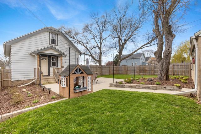 516 Menomonee AVENUE, South Milwaukee, WI 53172