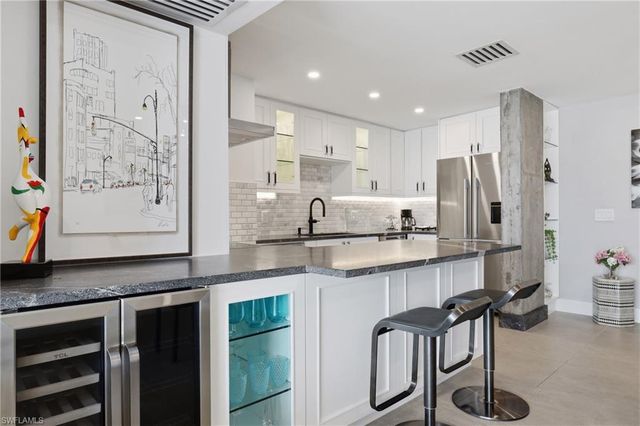 3443 Gulf Shore BLVD N 714, Naples, FL 34103