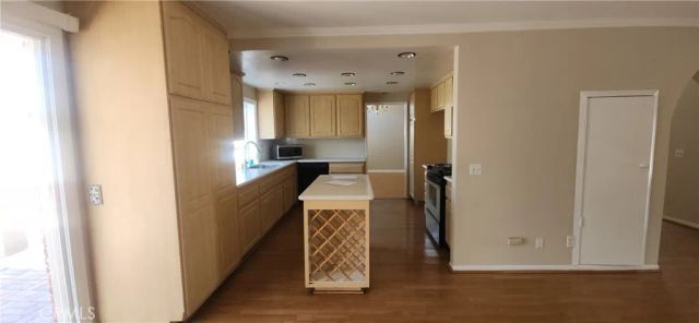 1267 Regent, Corona, CA 92882