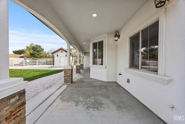 21430 Golden Hills Boulevard, Tehachapi, CA 93561