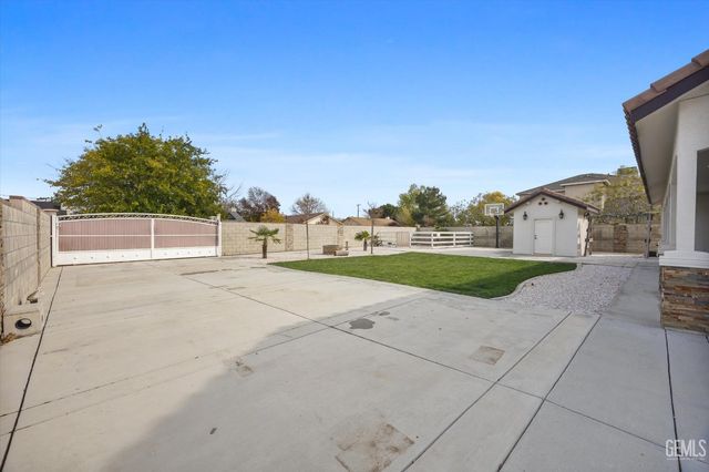 21430 Golden Hills Boulevard, Tehachapi, CA 93561