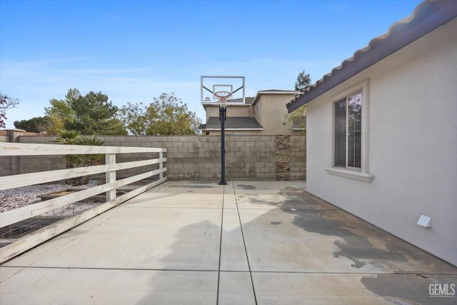 21430 Golden Hills Boulevard, Tehachapi, CA 93561