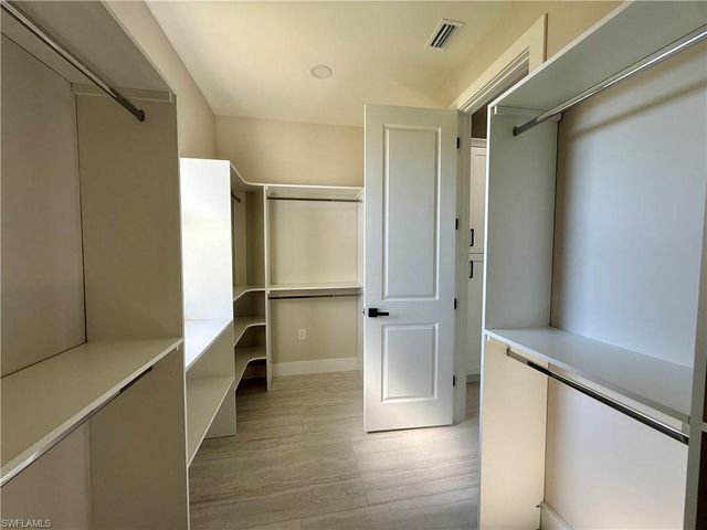 106 NE 8th PL, Cape Coral, FL 33993