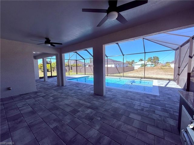 106 NE 8th PL, Cape Coral, FL 33993