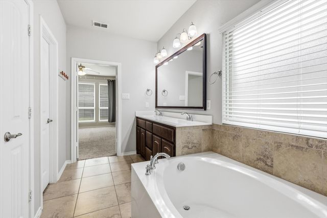 105 Gannet Trail, Argyle, TX 76226