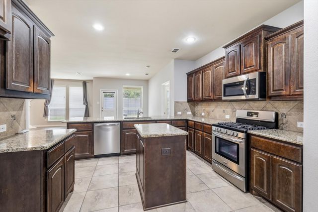 105 Gannet Trail, Argyle, TX 76226