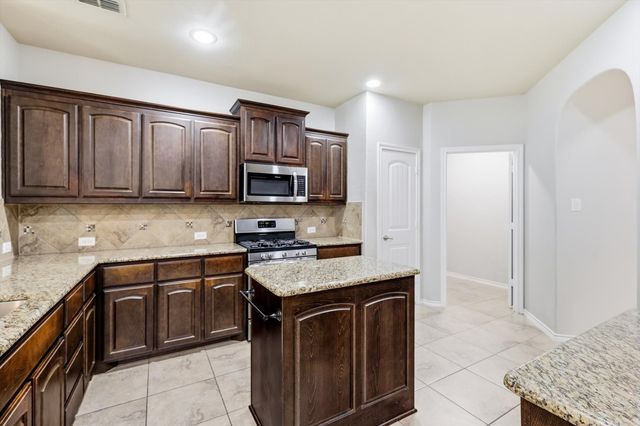 105 Gannet Trail, Argyle, TX 76226