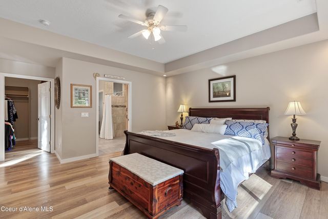 8677 N Rhapsody Ln, Hayden, ID 83835